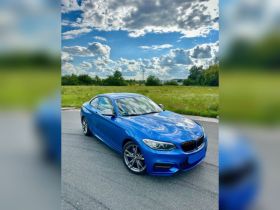 BMW M240i