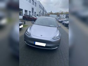 Tesla Model Y Allrad
